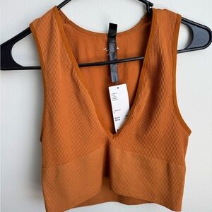 Urban Outfitters Out From Under Hailey Seamless Plunge Cropped Tank Top